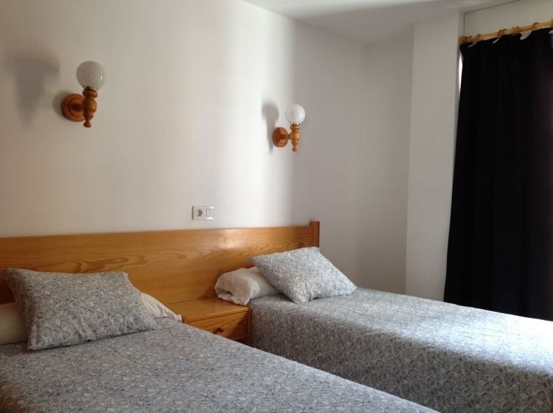 Apartamentos Es Canto (Adults Only) Platja d'en Bossa Exterior foto
